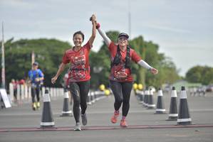 BIB: 0036, 020
                            <button type="button" onclick="openModal(4939281)" class="btn btn-primary btn-sm float-right btn-popup" data-toggle="modal" data-target=".modal-high-quality">
                        <i class="fas fa-shopping-cart"></i> Add to Cart
                    </button>
                                            <button type="button" onclick="isThisMe(4939281, true)" class="btn btn-success btn-sm float-right btn-popup btn-isme hidden" data-toggle="tooltip" data-placement="bottom" title="นี่คือรูปของคุณใช่ไหม คลิกที่นี่เพื่อเอาเข้าอัลบั้ม">
                        <i class="fas fa-plus"></i> Add to album
                    </button>
                    <button type="button" onclick="isThisMe(4939281, false)" class="btn btn-warning btn-sm float-right btn-popup btn-isnotme hidden">
                        <i class="fas fa-ban"></i> Remove from album
                    </button>